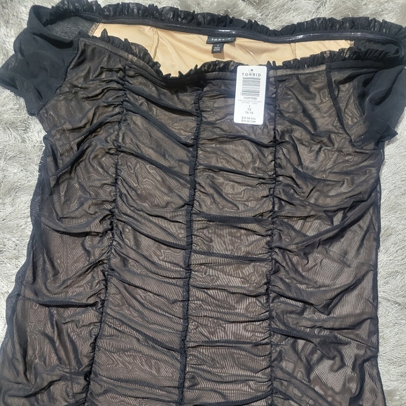 Top - Picture 2 of 2